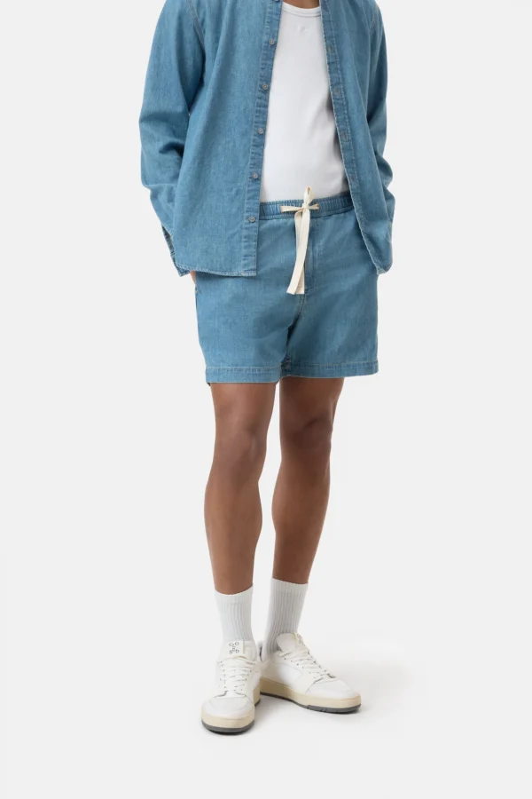 Denim shorts light blue